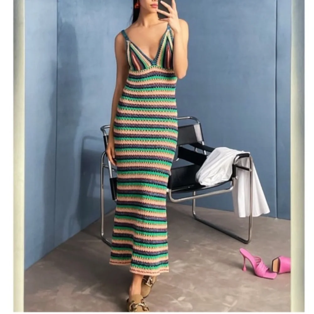 green emerald velvet dress Hope & Ivy Landscape Print Midi Dress Green Blue Zara – MMJs Fashion